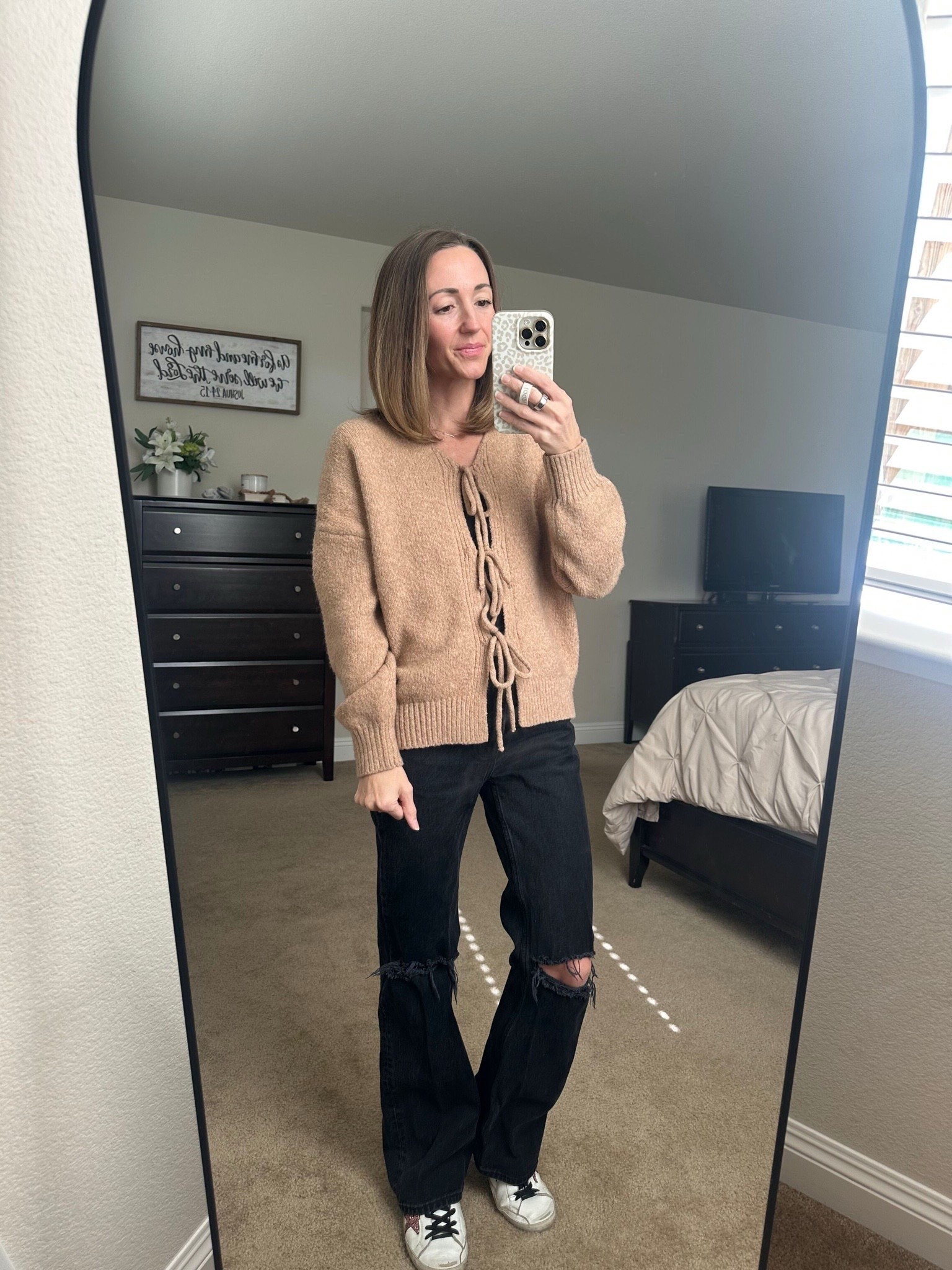 Love this front tie top from Amazon! Wearing a size small. 

// Mom fit, outfit of the day, OOTD, simple outfit ideas, everyday fashion, mom outfit inspo, front tie top, Abercrombie jeans

#LTKBeauty #LTKStyleTip