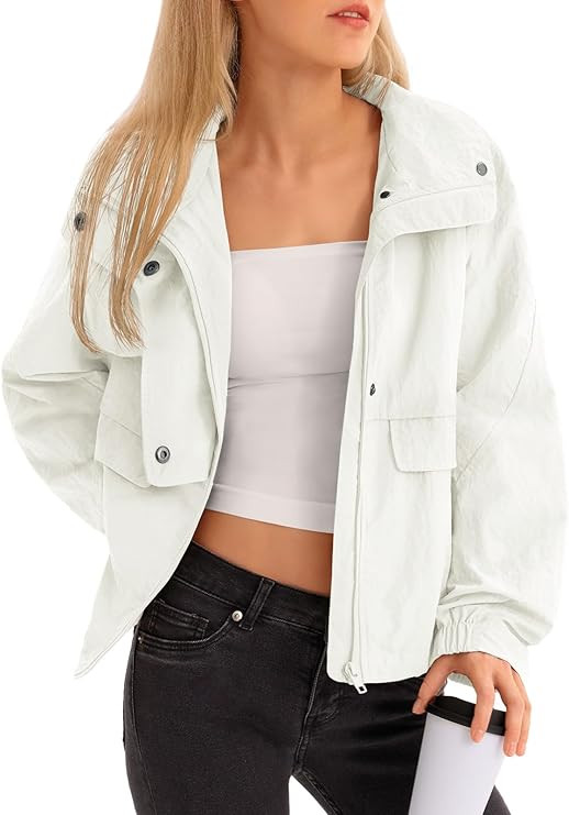Fisoew Womens Cropped Jacket Zip Up Lightweight Hooded Trench Coat Active Outdoor Windbreaker Rai... | Amazon (US)