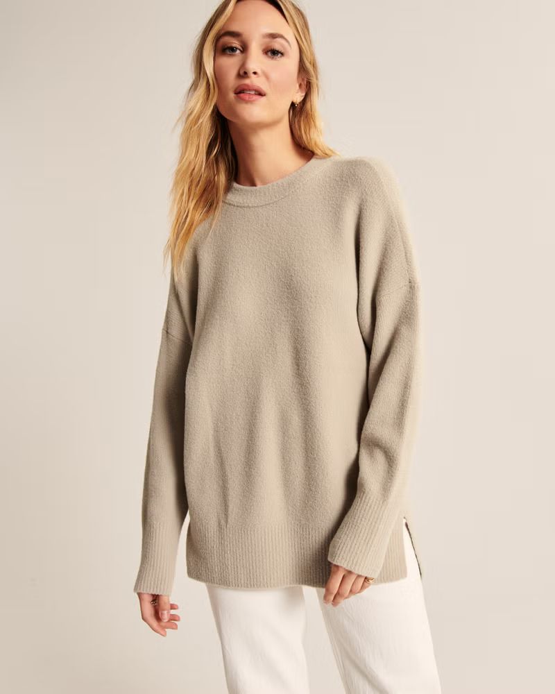 DreamLush Oversized Legging-Friendly Crew Sweater | Abercrombie & Fitch (US)