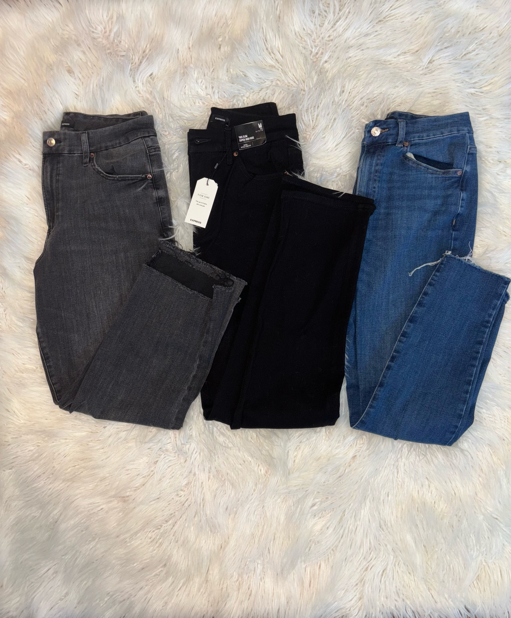 The perfect jeans for postpartum mamas! 

Have you tried the Express Flex Jeans? They run sizes S-M-L and each will fit up to three sizes. Every pair is currently on sale, my favorite ultra high rise 90s style is as low as $26! 

These are perfect if you find yourself fluctuating! Super stretchy, these are great for postpartum or early pregnancy. Skinny leg, flare leg, straight & wide. They also come in multiple rises and lengths. Check out the sizing details below.

S fits sizes 0-2-4
M fits sizes 6-8-10
L fits sizes 12-14-16

#LTKstyletip #LTKsalealert #LTKSpringSale