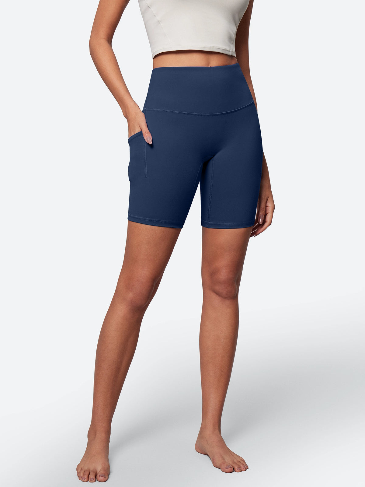 IUGA 8'' FlexTight™ No Front Seam Shorts With Pockets | IUGA