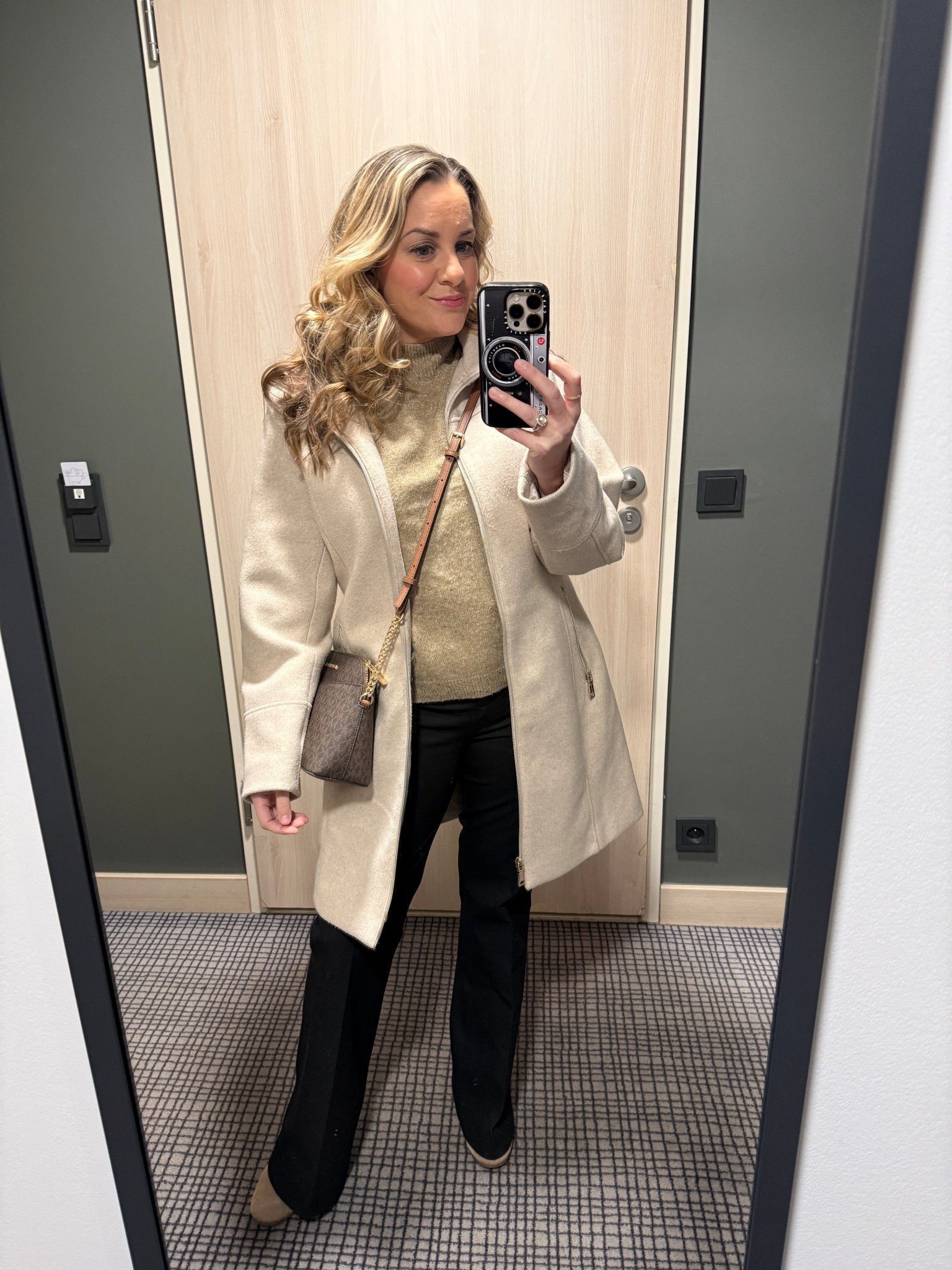 Lots of Abercrombie and Costco going on here  

#LTKootd #LTKOver40 #LTKPetite