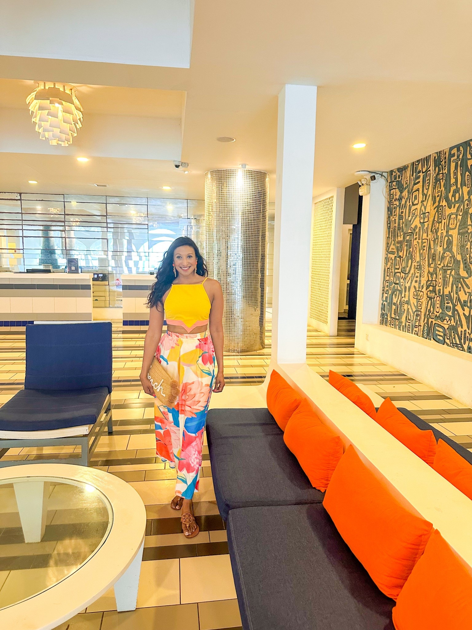 Bright colours for a bright island �Sri

#LTKtravel