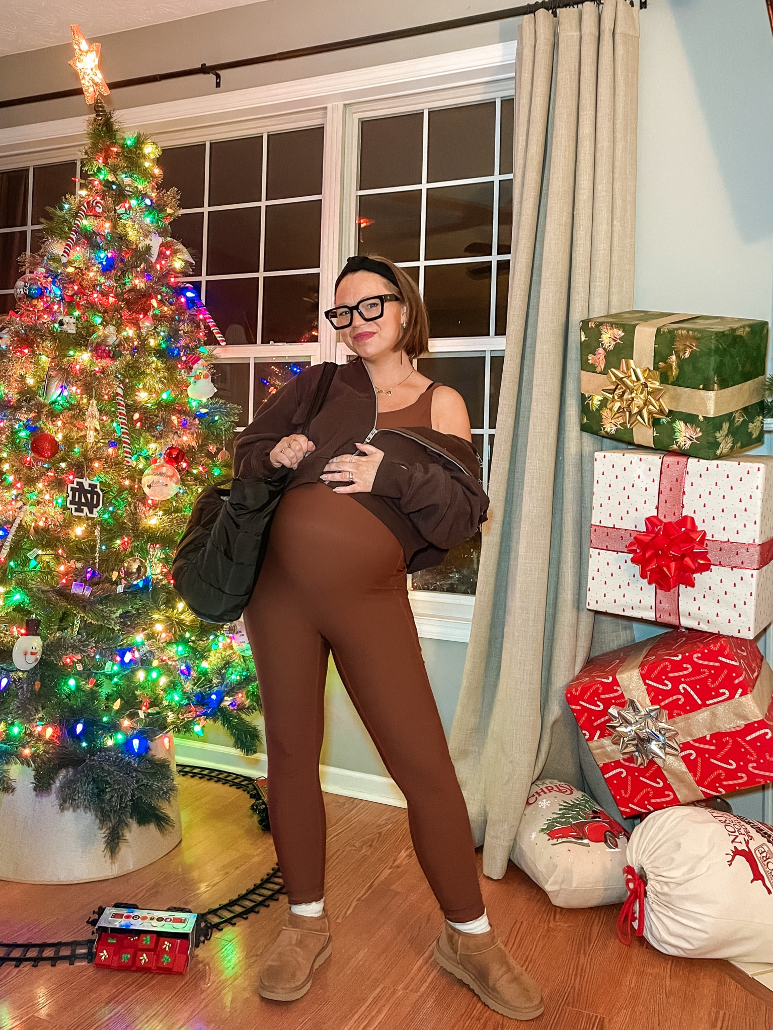 Comfy but cute maternity style 

#LTKItBag #LTKStyleTip #LTKBump