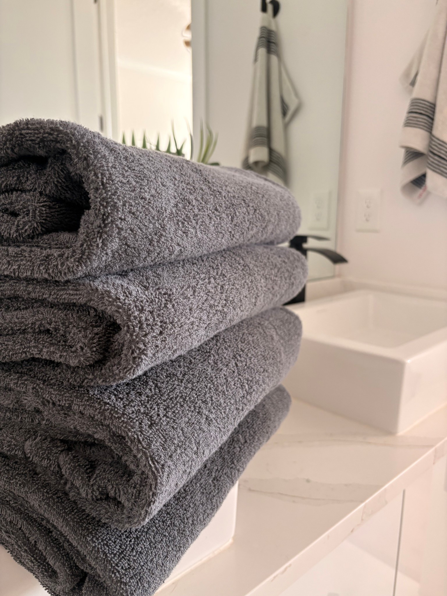 New bath towels! Thin yet soft and quick dry! 