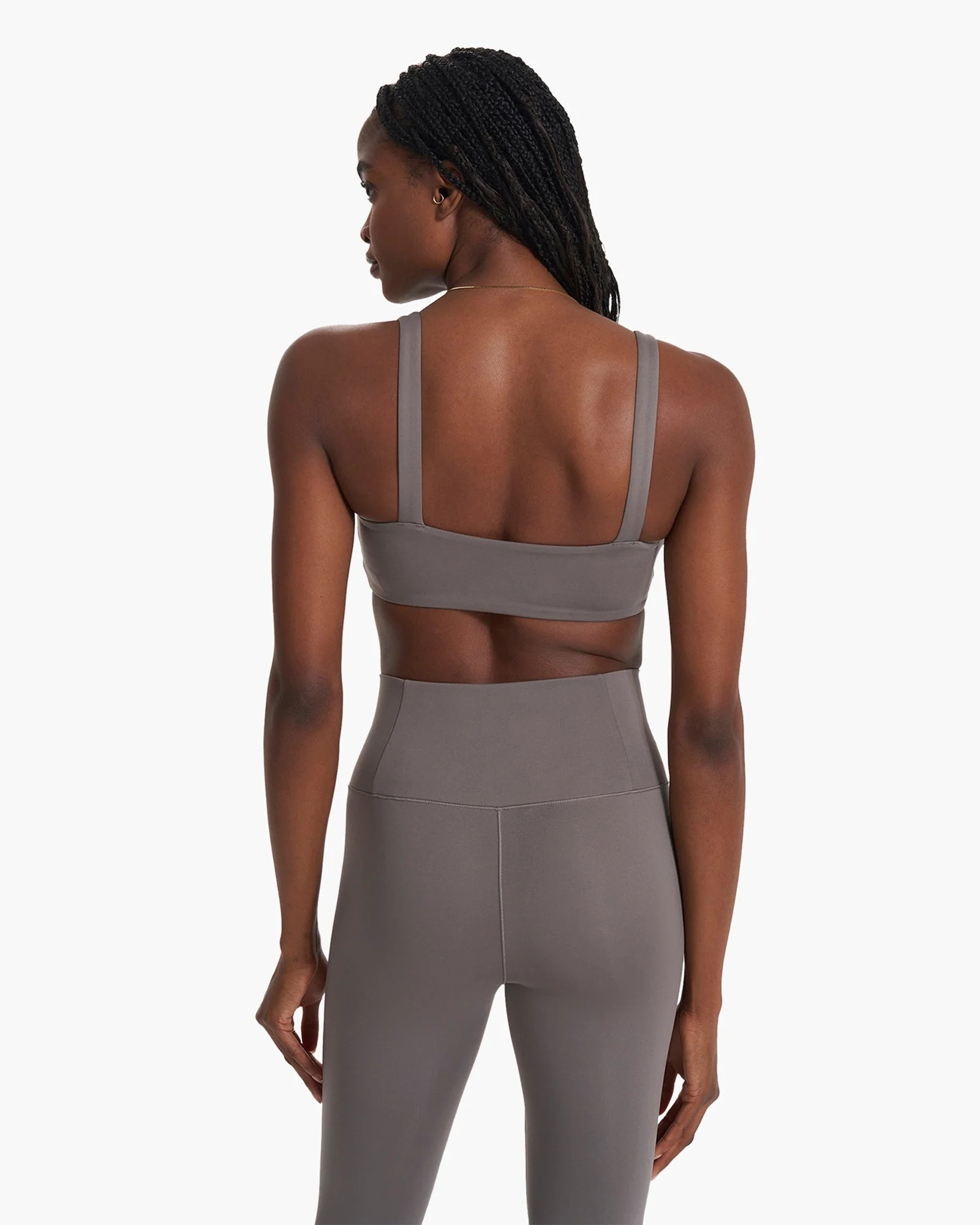 Evolve Square Neck Bra | Vuori Clothing (US & Canada)