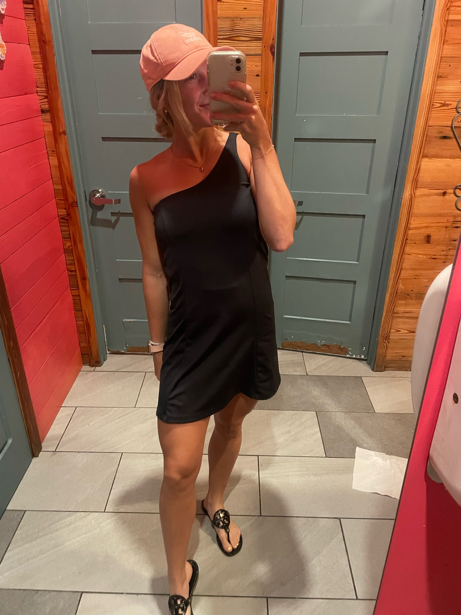 Amazon workout dress size small

#LTKfitness #LTKstyletip