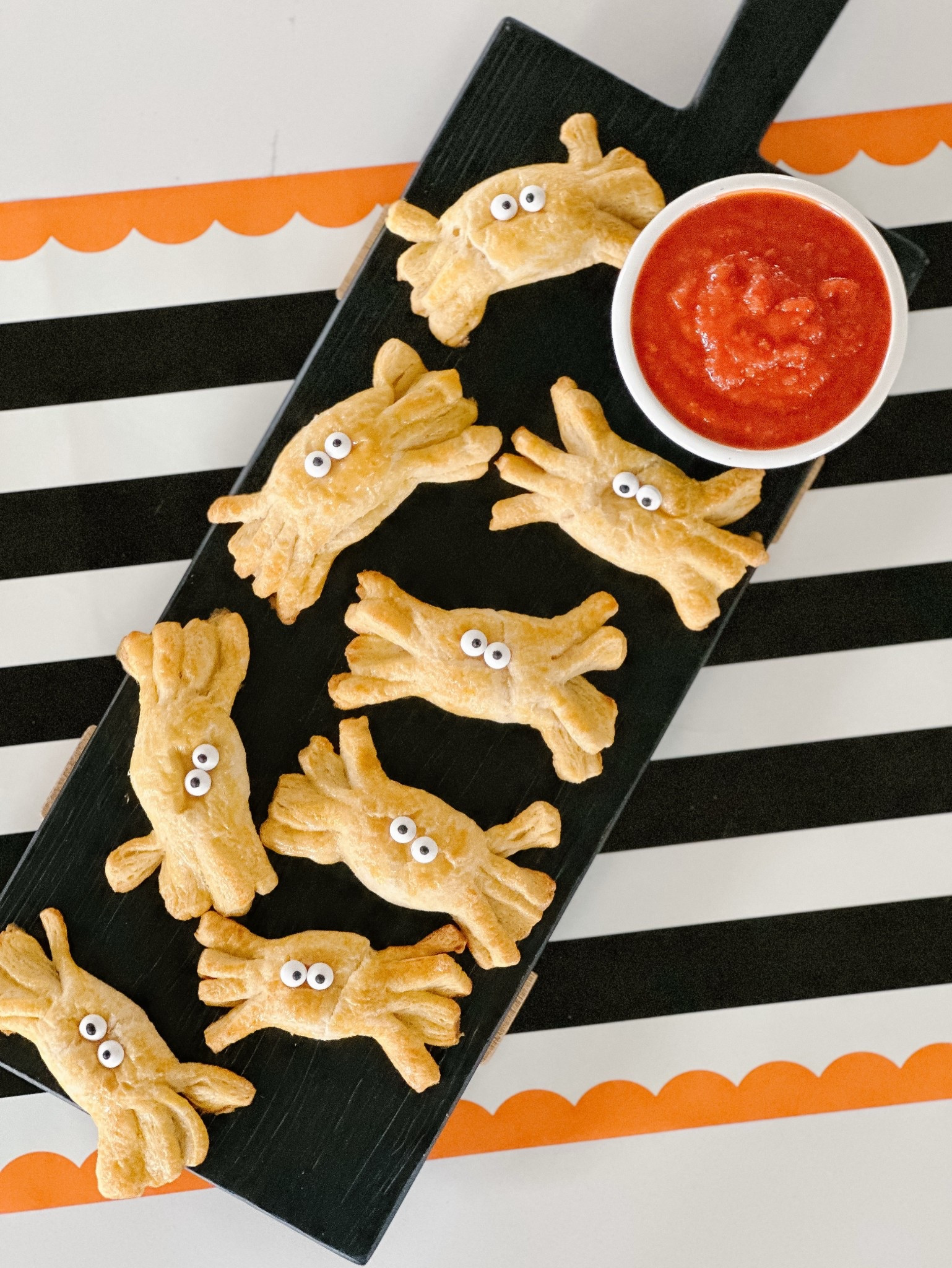 Spiders Appetizers 🕷️ 

Fun Foods, Halloween, Mozzarella Bites, Appetizers, Dinner, Recipes 

#LTKParties #LTKFamily #LTKHalloween