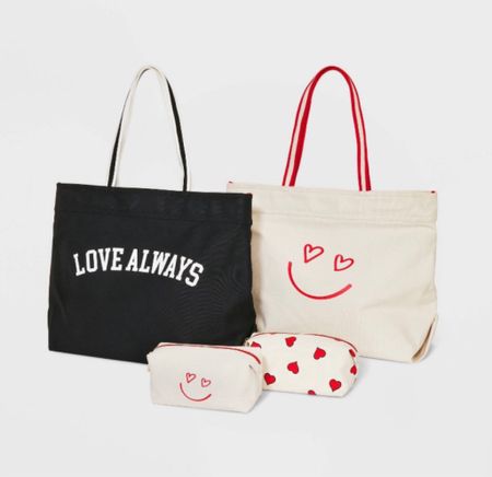 Cute Valentines Day inspired tote bags & pouches ❤️🎯 Target!

#LTKitbag #LTKFind #LTKSeasonal
