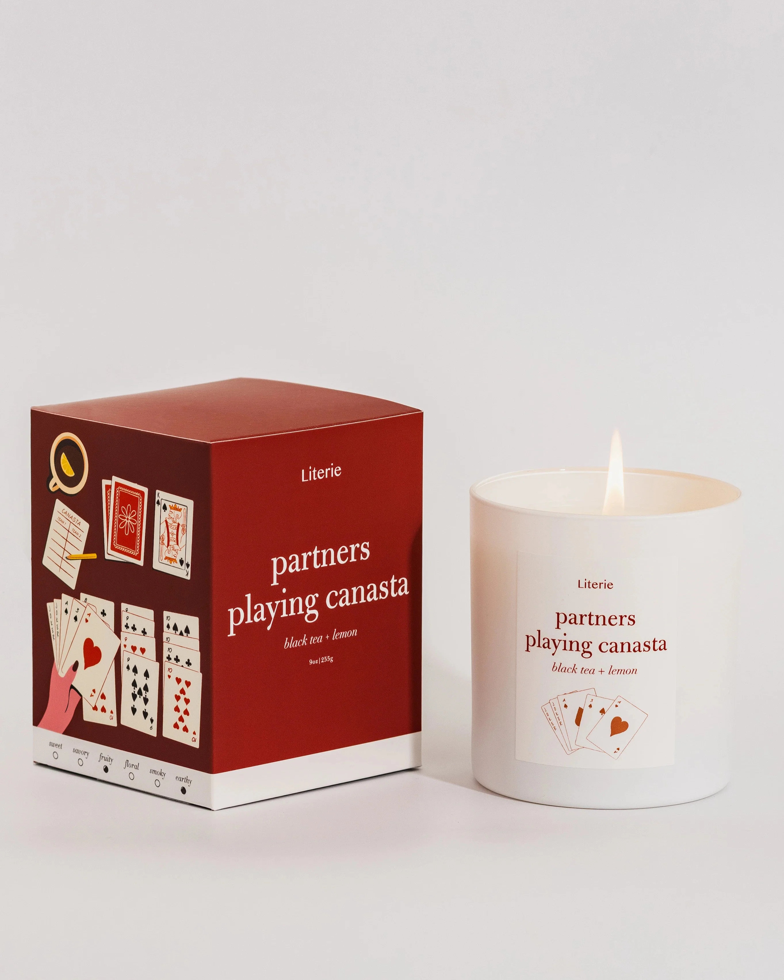 Partners Playing Canasta | Literie Candle