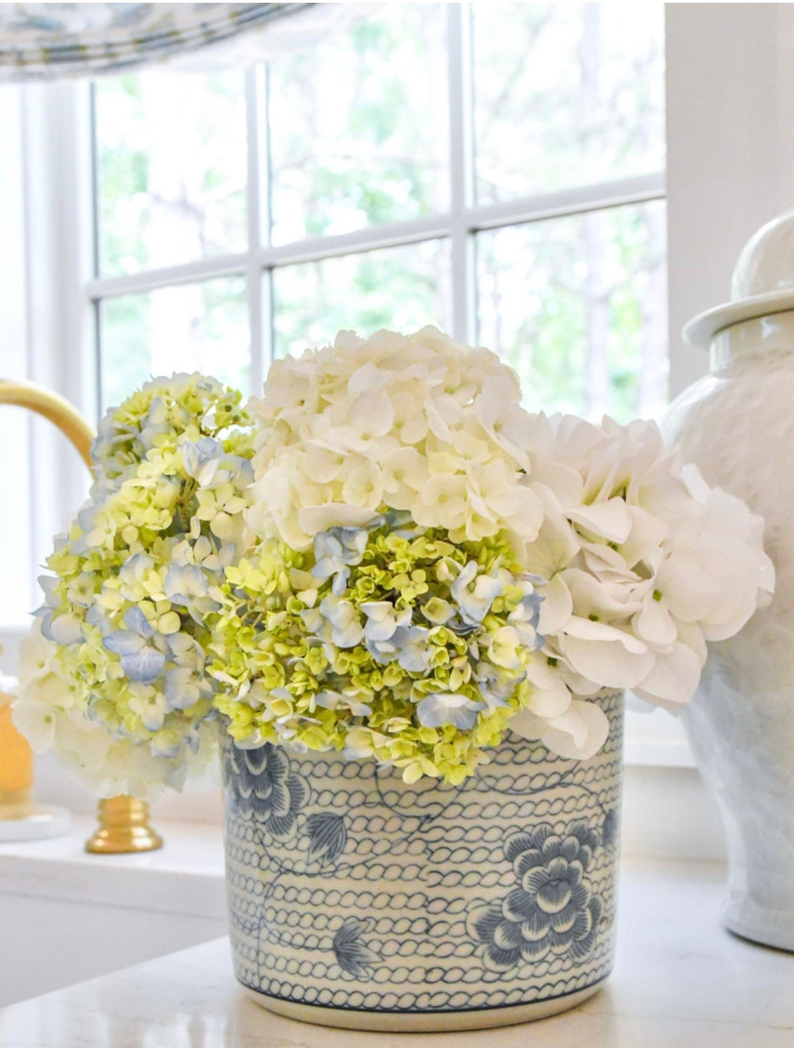 Blue and white planter 

#LTKHome