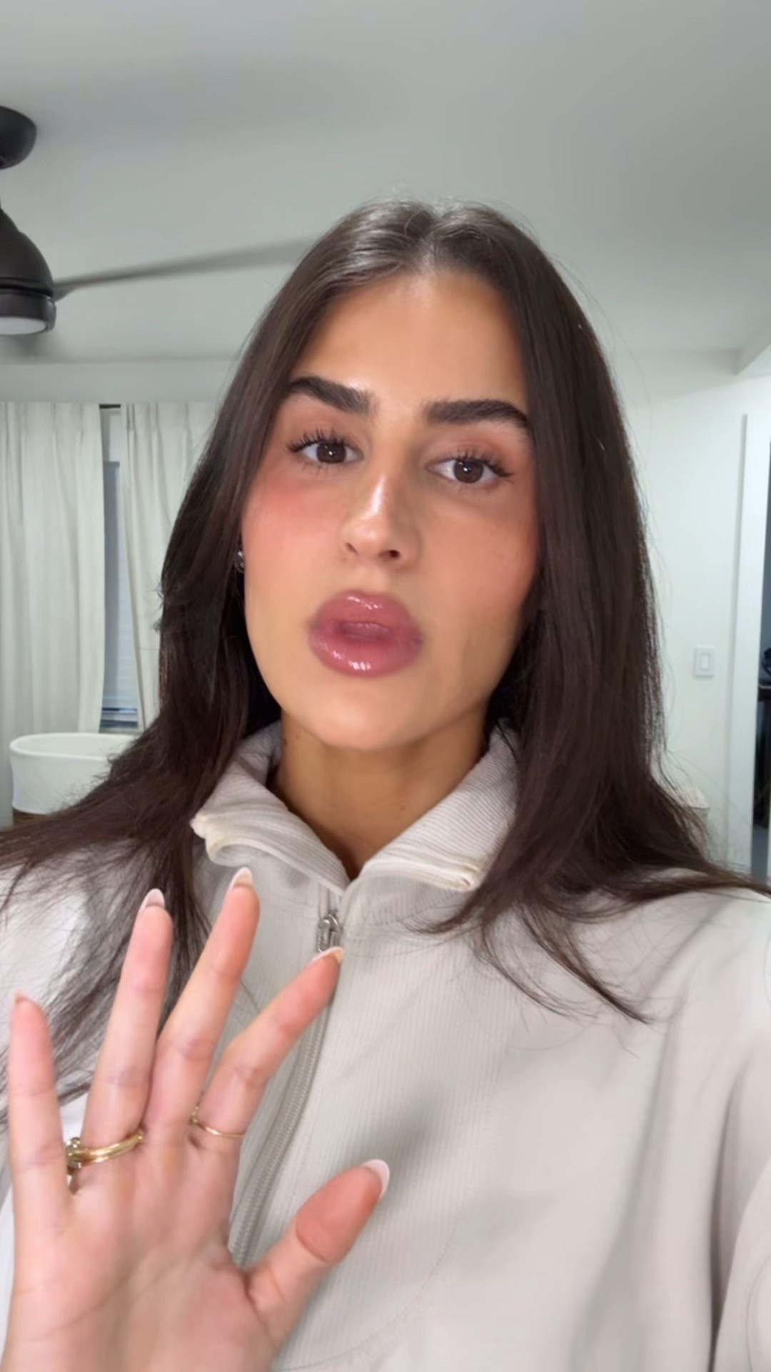 Dry shampoo and mascara hack 💕

#LTKBeauty #LTKSaleAlert #LTKStyleTip