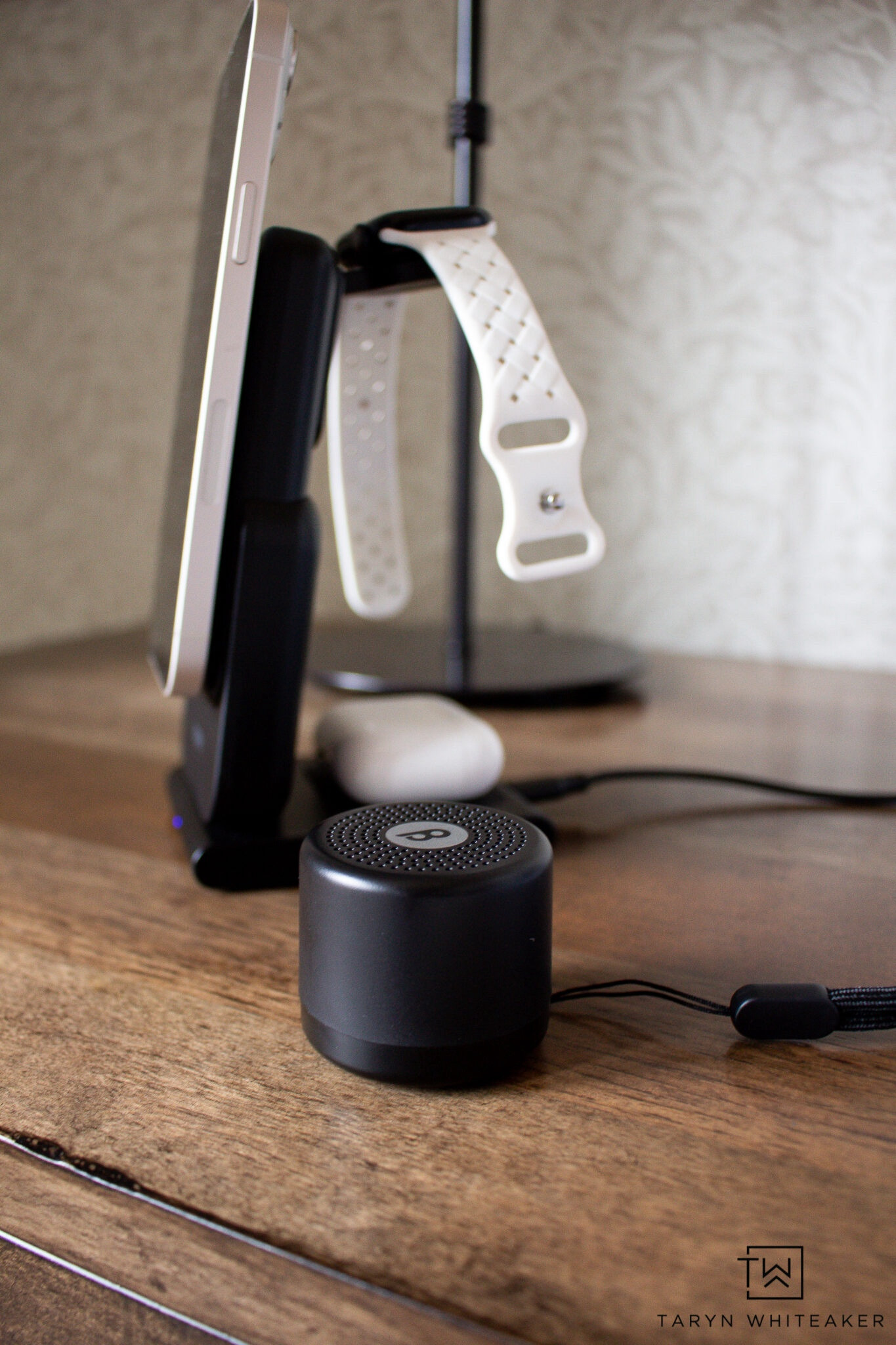 Mini noise machine

Amazon travel  travel finds  affordable fashion  affordable travel  road trip  road tripping  traveling  travel fashion  travel clothes  tarynwhiteaker

#LTKFindsUnder50 #LTKHome #LTKTravel