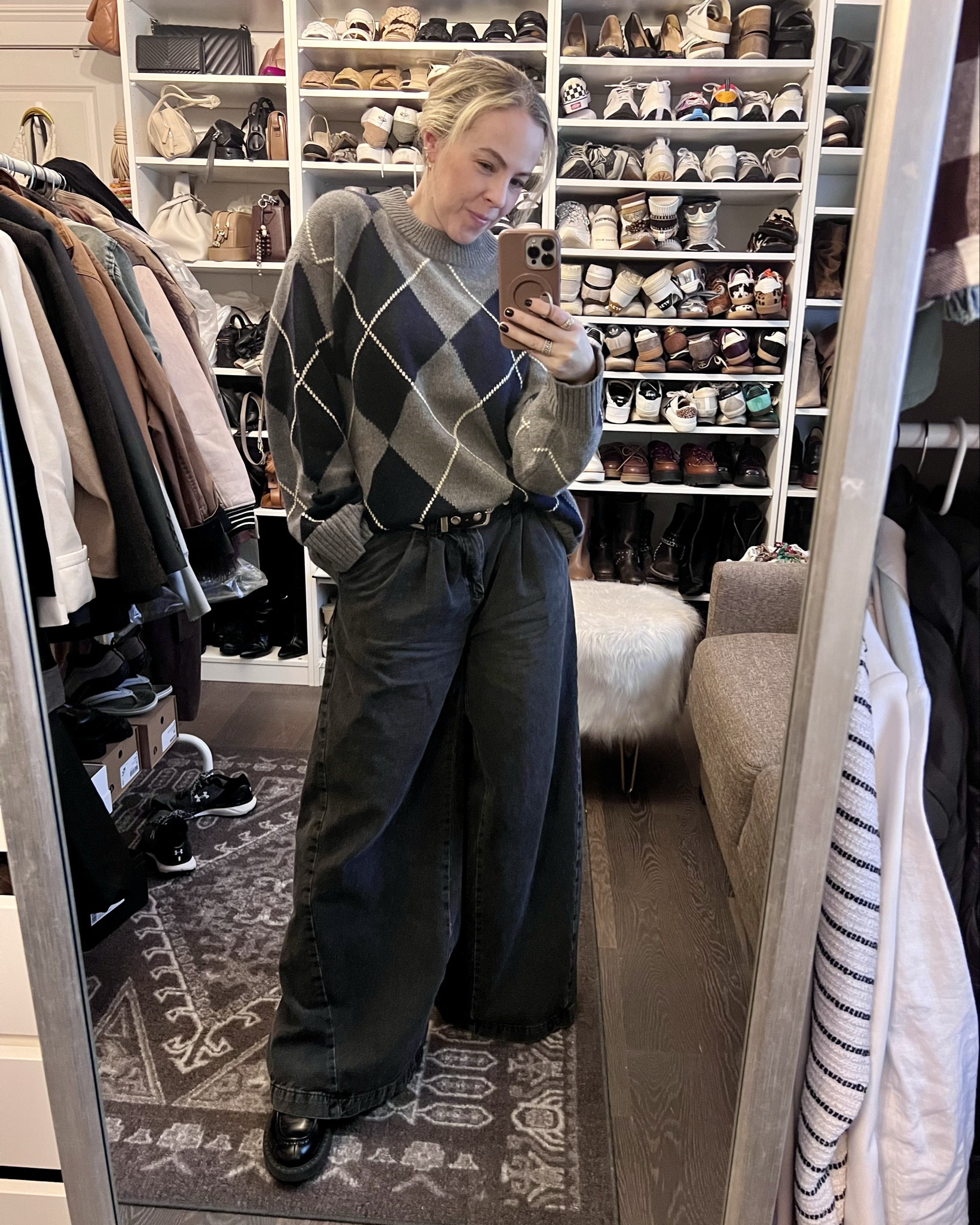 This sweater was worth the pre-order wait! I love that the argyle pattern goes all the way around and down the sleeves. The slouch is perfect.

#LTKOver40