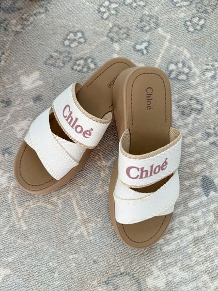 Just got these Chloe sandals and they are so good! Super supportive and comfortable! Summer sandals // beach sandals // pool sandals // comfortable sandals // Chloe Sandals // Nordstrom finds // Nordstrom shoes 

#LTKShoeCrush #LTKSeasonal #LTKTravel