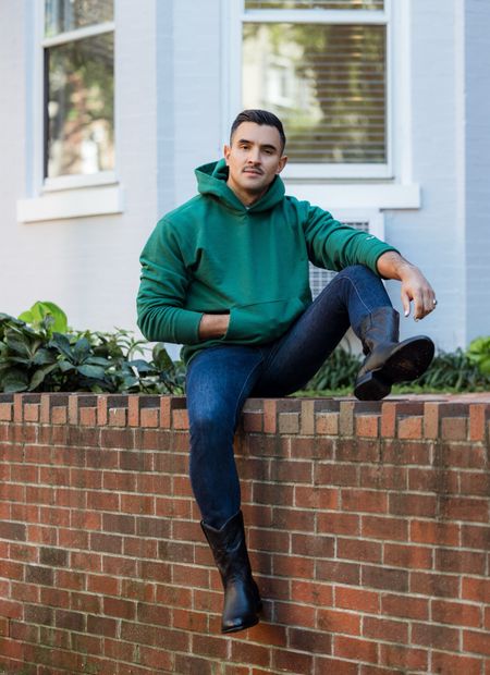 Fall in DC calls for Alvies Manchaca boots. 🍁 It’s time to boots the row house down. Shop these essentials in my LTK shop! Tap the link in my bio. 🔗 #Ad #liketkit #Alvies #DC #DiegoDowntown 

#LTKGiftGuide #LTKmens #LTKSeasonal