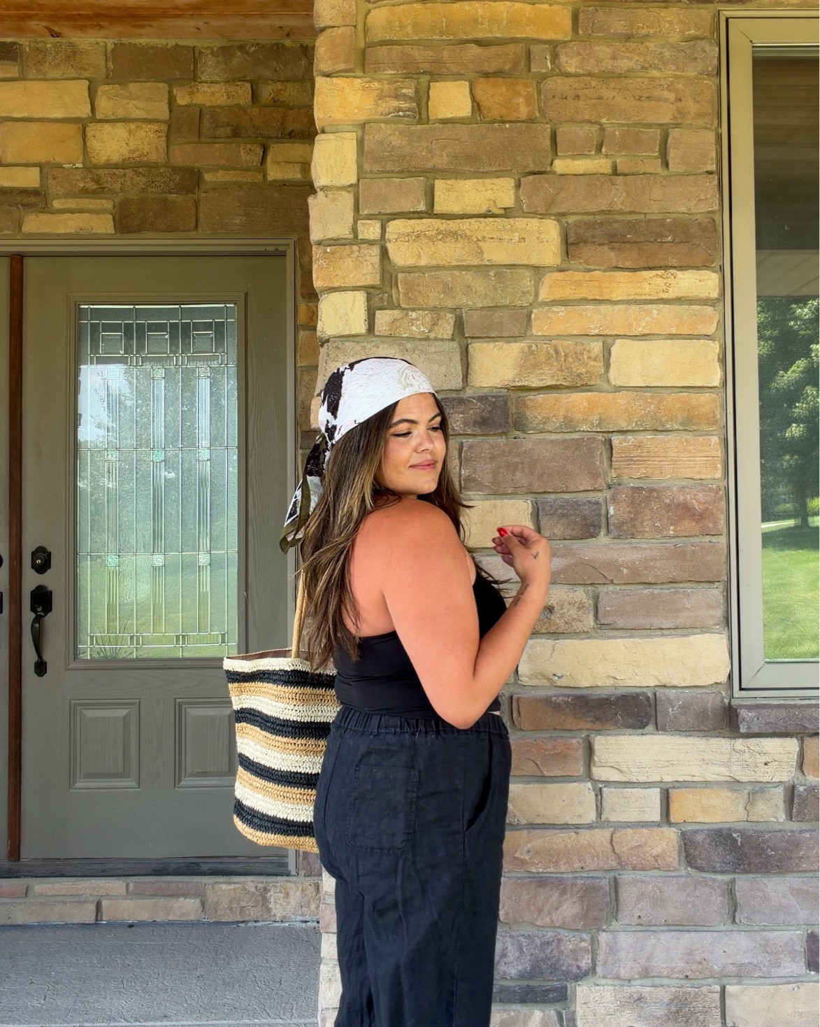 All black Pinterest inspired summer outfit of the day!

Midsize, size 12, size 14, mom style, curvy outfit ￼