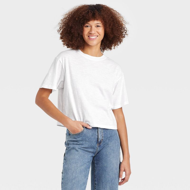 Women&#39;s Short Sleeve Boxy T-Shirt - Universal Thread&#8482; White XS | Target