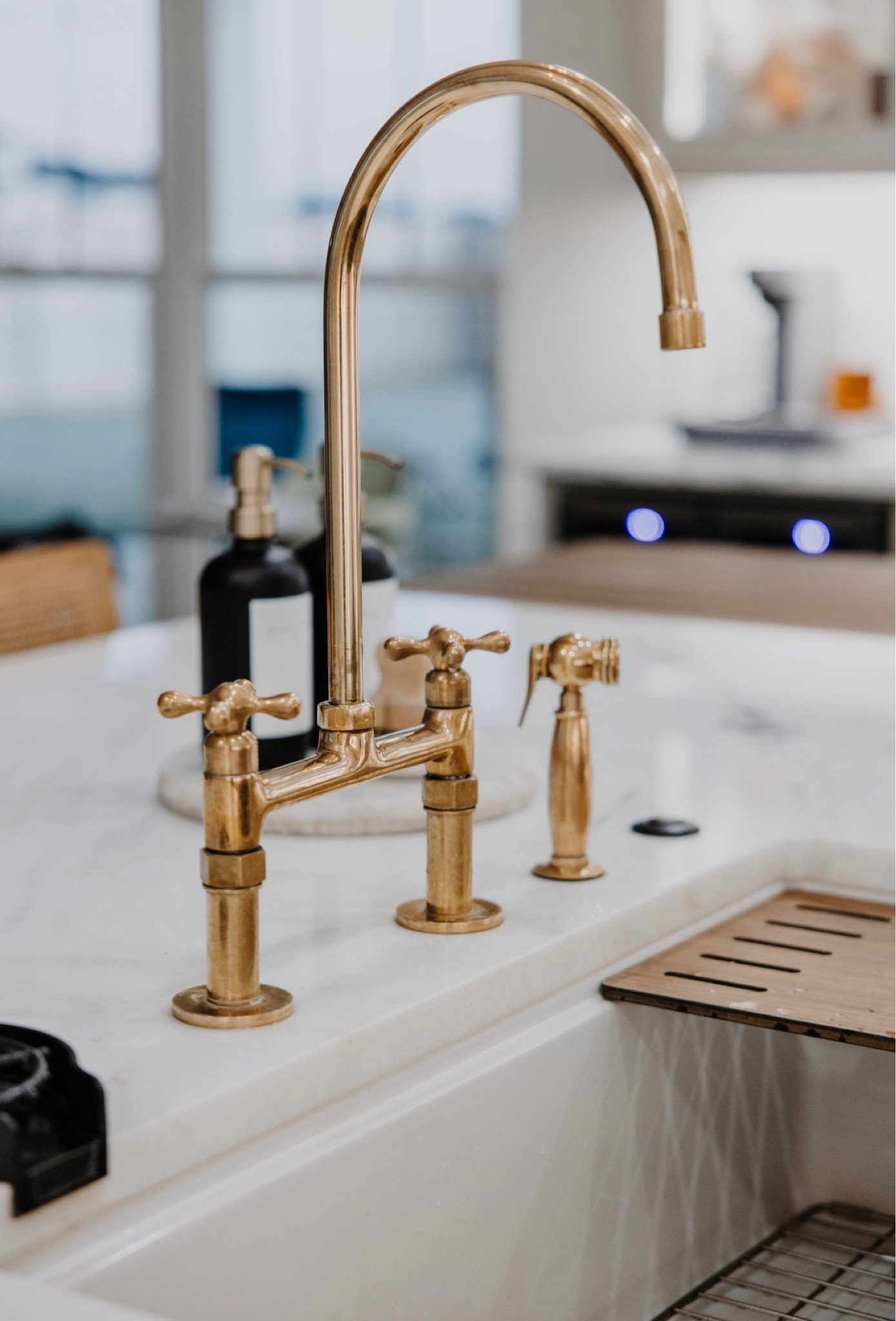 Unlacquered Brass kitchen faucet 


#LTKFind #LTKhome