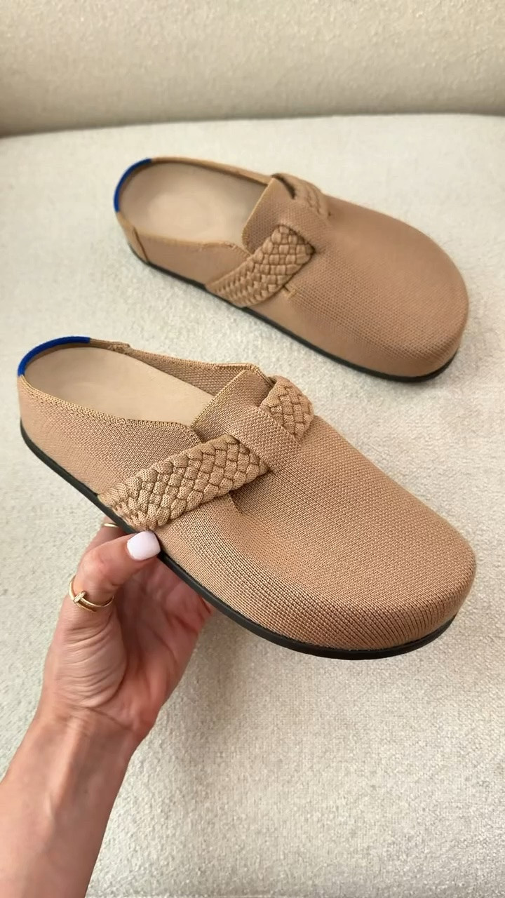 Machine washable mules. Whole sizes only. I’m a 6.5 and sized down to a 6 per reviews. SO COMFORTABLE!! Fall shoes. Fall outfits. Fall style. Mom outfits. Elevated casual outfits.

#LTKgrwm #LTKootd #LTKSeasonal