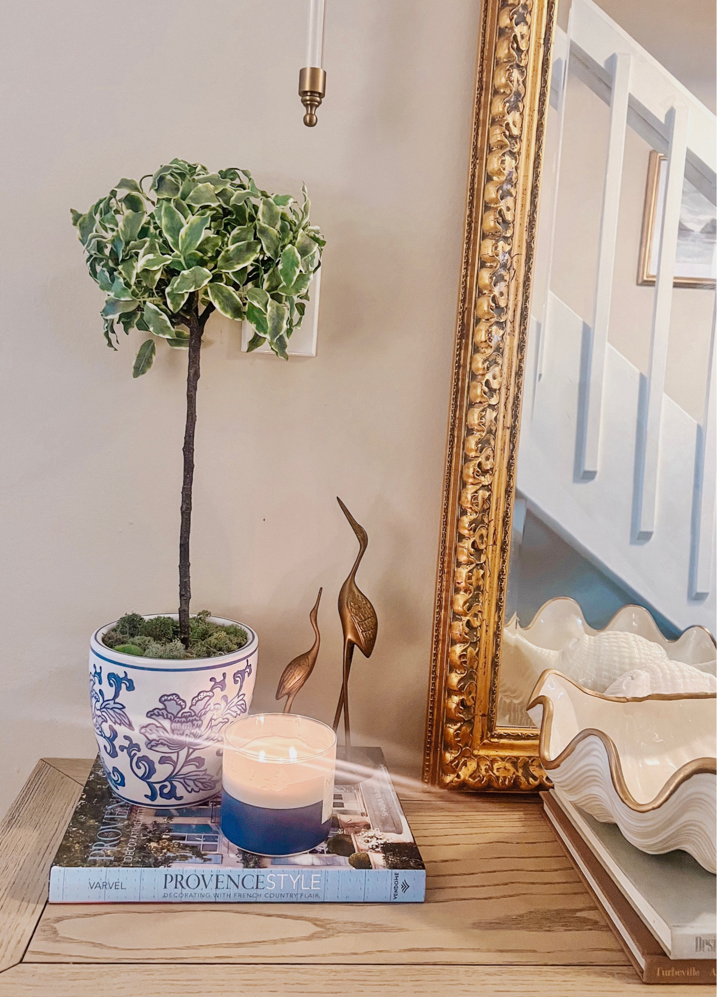 Some fresh decor for Spring!💙🪴

Home Decor, Entryway, Grandmillennial 

#LTKhome