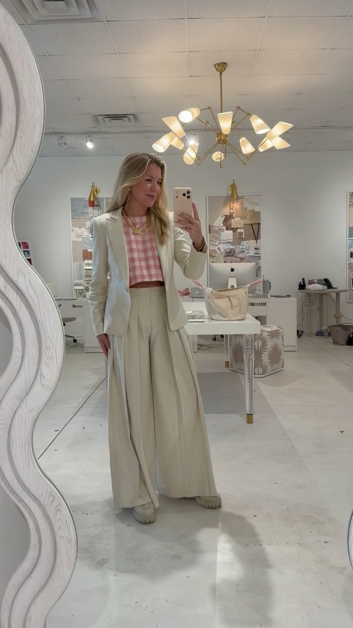 Today’s office ootd

Top is old from II Brunettes! 

#LTKWorkwear #LTKgrwm #LTKootd