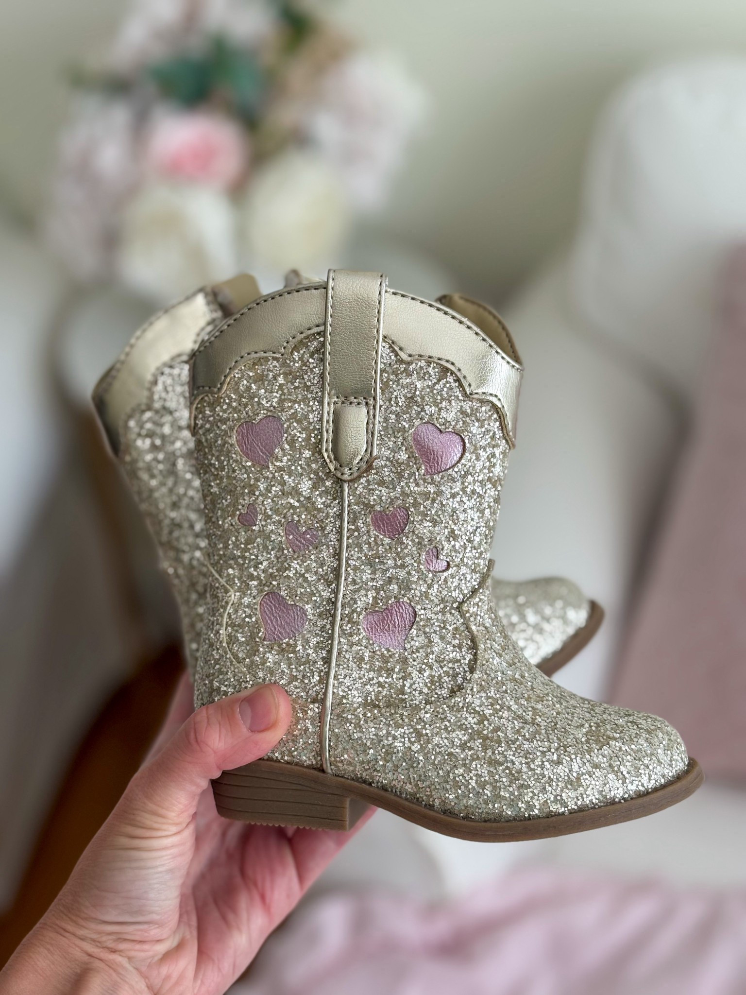The cutest sparkly baby and toddler cowgirl boots for the fall from target! 💕

#LTKSeasonal #LTKKids #LTKBaby