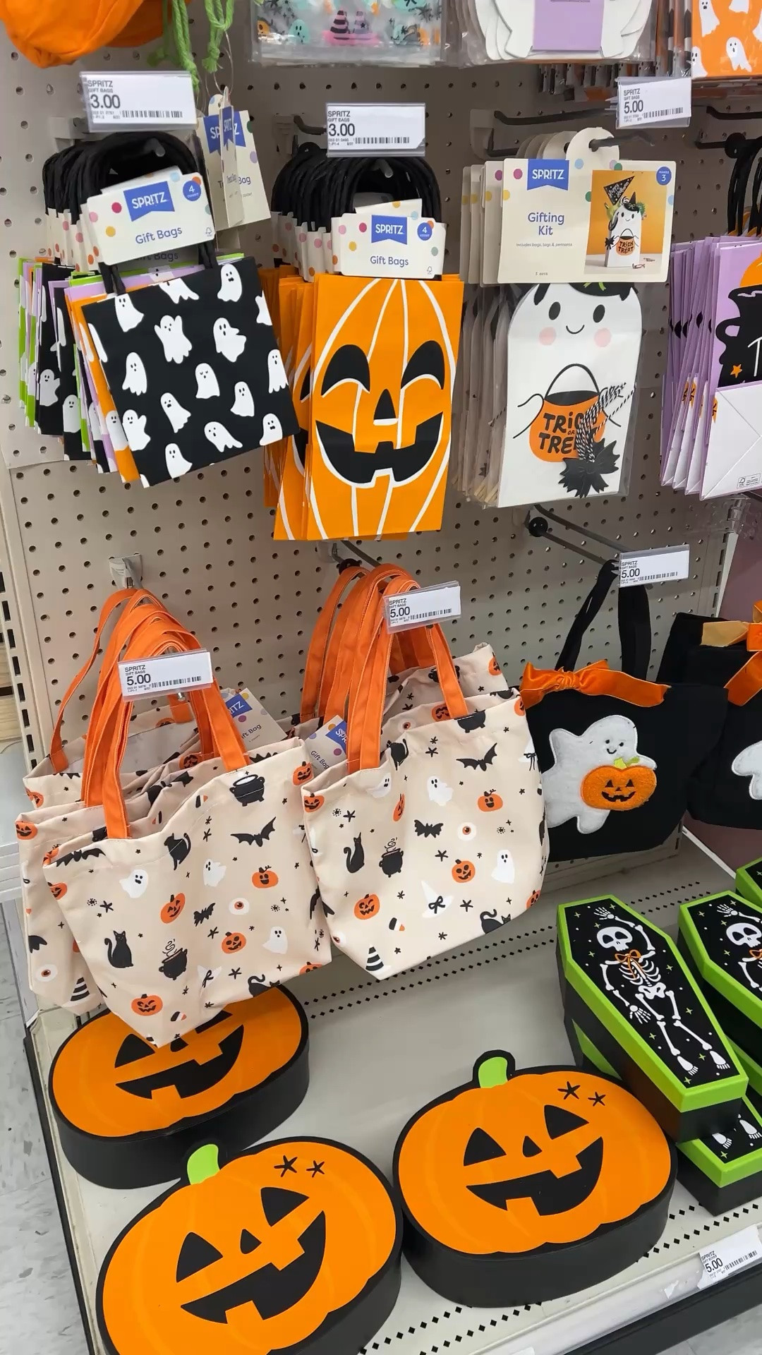 Halloween gift supplies 

Target finds, Target style, spooky season, boo basket, Halloween gifts

#LTKHome #LTKSeasonal #LTKmomlife