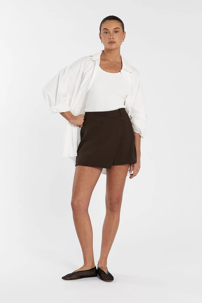 JULIE BITTER CHOC TAILORED SKORT | DISSH