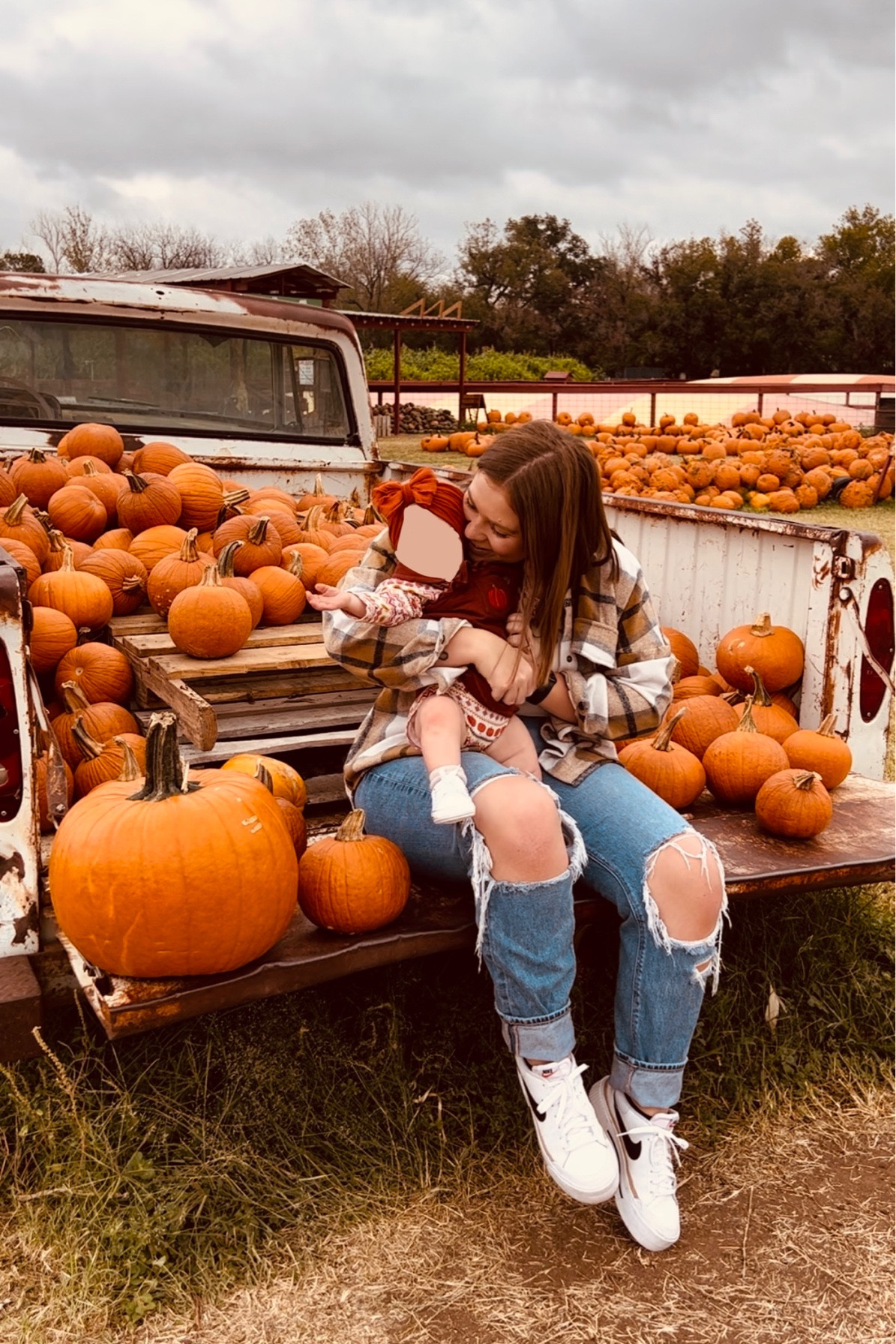 Our pumpkin patch fit🎃🤎

#LTKSeasonal #LTKfamily #LTKkids