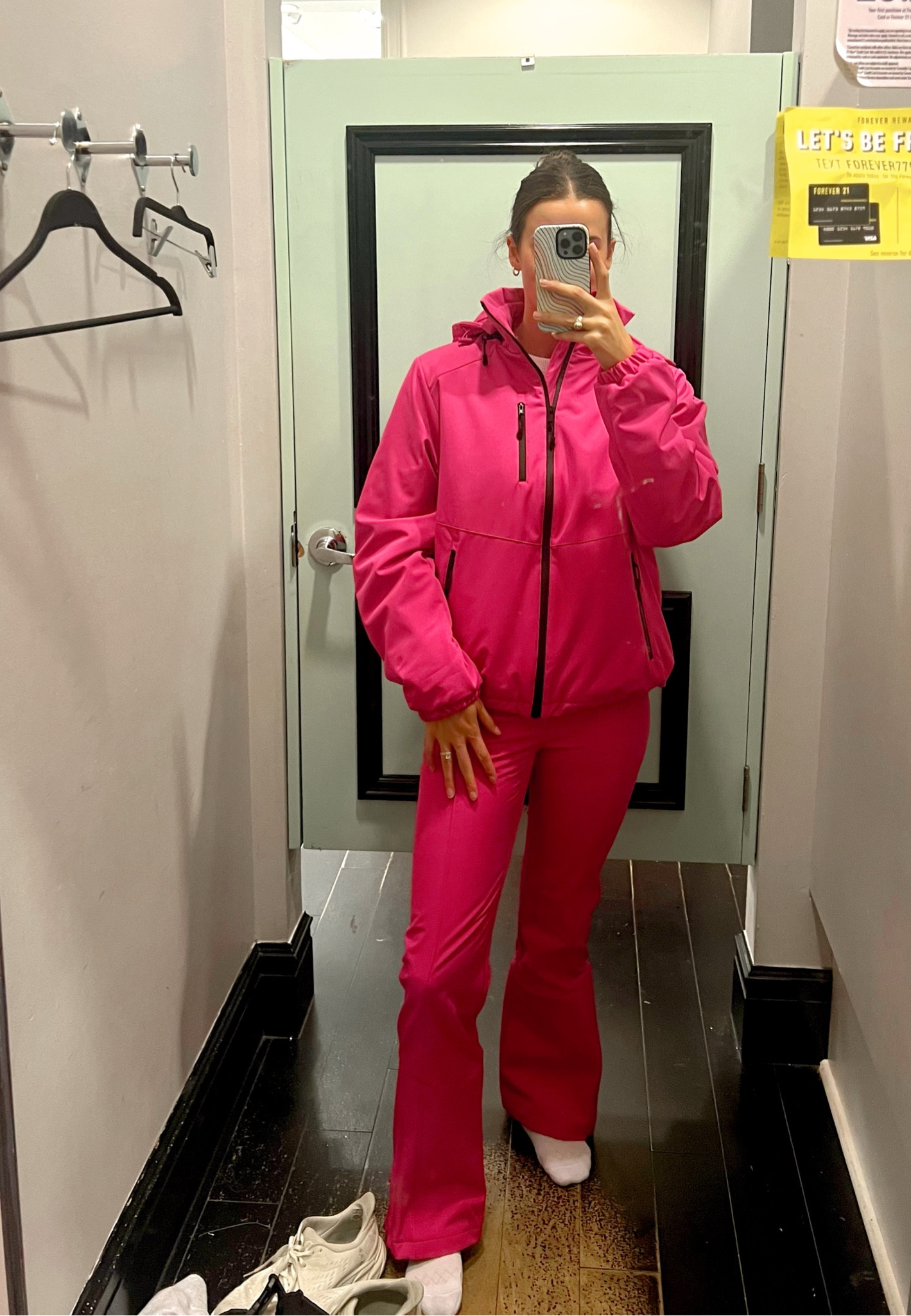 I tried on the forever 21 ski suit and was pleasantly surprised by the quality!!! 

Ski outfit, ski jacket, ski coat, ski pants, fitted ski pants, budget ski outfit, winter sports, winter sport outfit  

#LTKSeasonal #LTKfindsunder50 #LTKfindsunder100