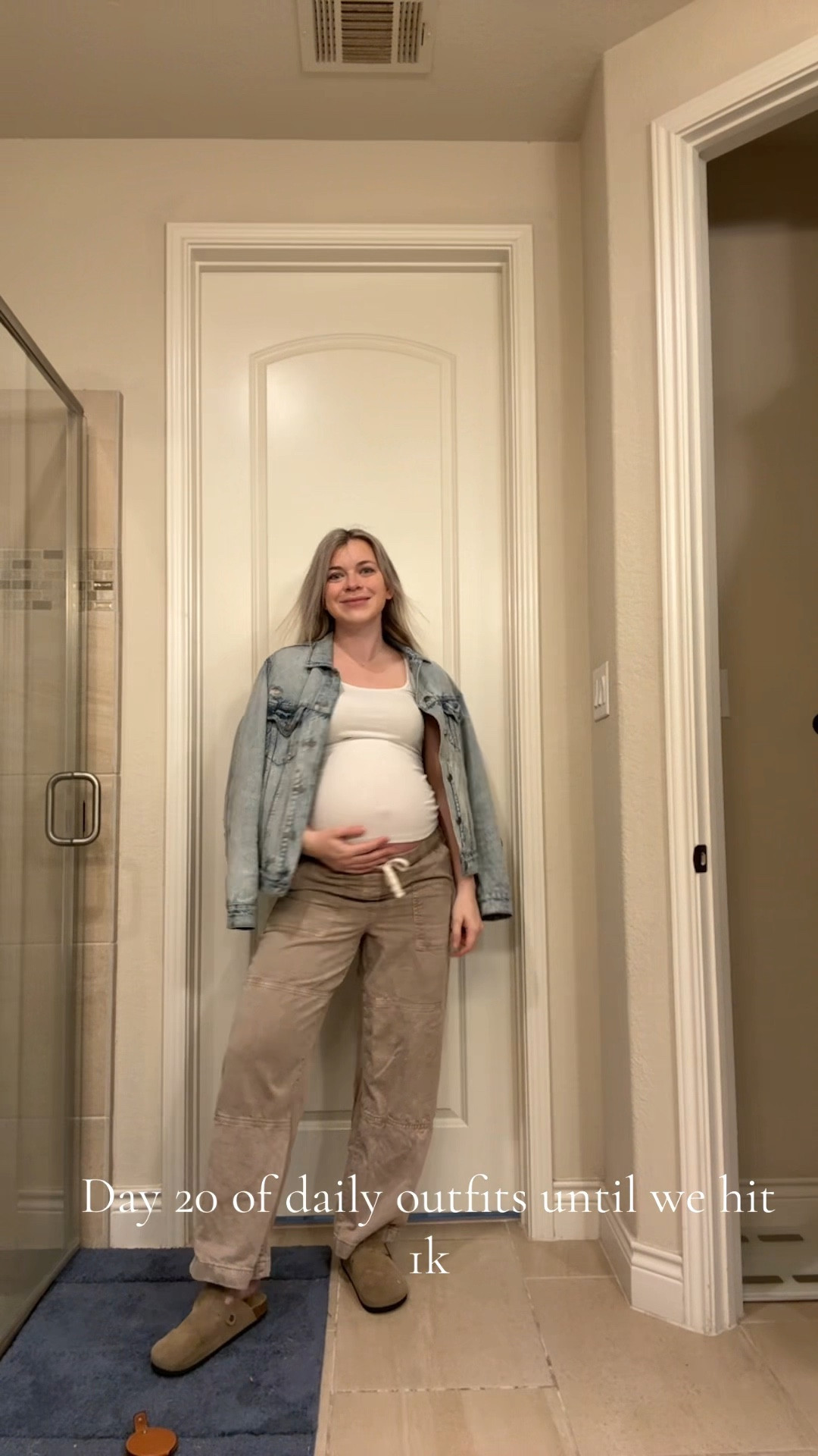 Elastic waist denim single handily getting me through pregnancy!! 

bump outfits 
Ootd 
@gapstyle @Target 

#LTKootd #LTKBump #LTKmomlife