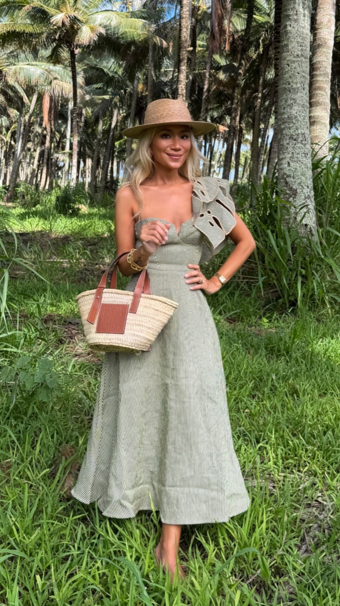 Fave dress in xxs.

#LTKSeasonal #LTKPetite #LTKTravel