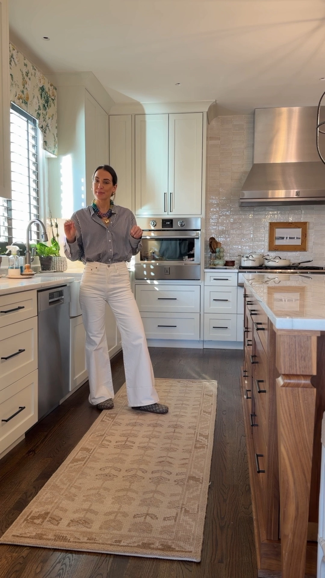 can we talk about this @onequince Mabel Hand-Knotted Wool Rug? 

truly even better in person - now I want another one for the sitting room!

#QuincePartner

#LTKHome