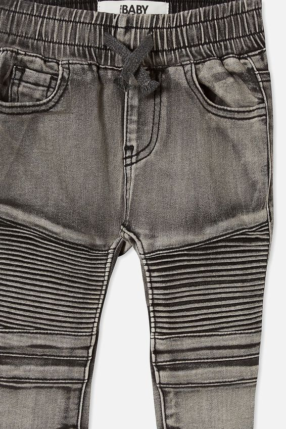 Jay Moto Jean | Cotton On (ANZ)