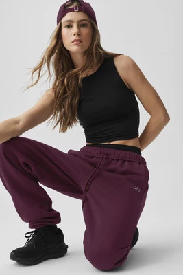 ALO | Accolade Sweatpant in Rich Bordeaux, Size: XS | Alo Yoga