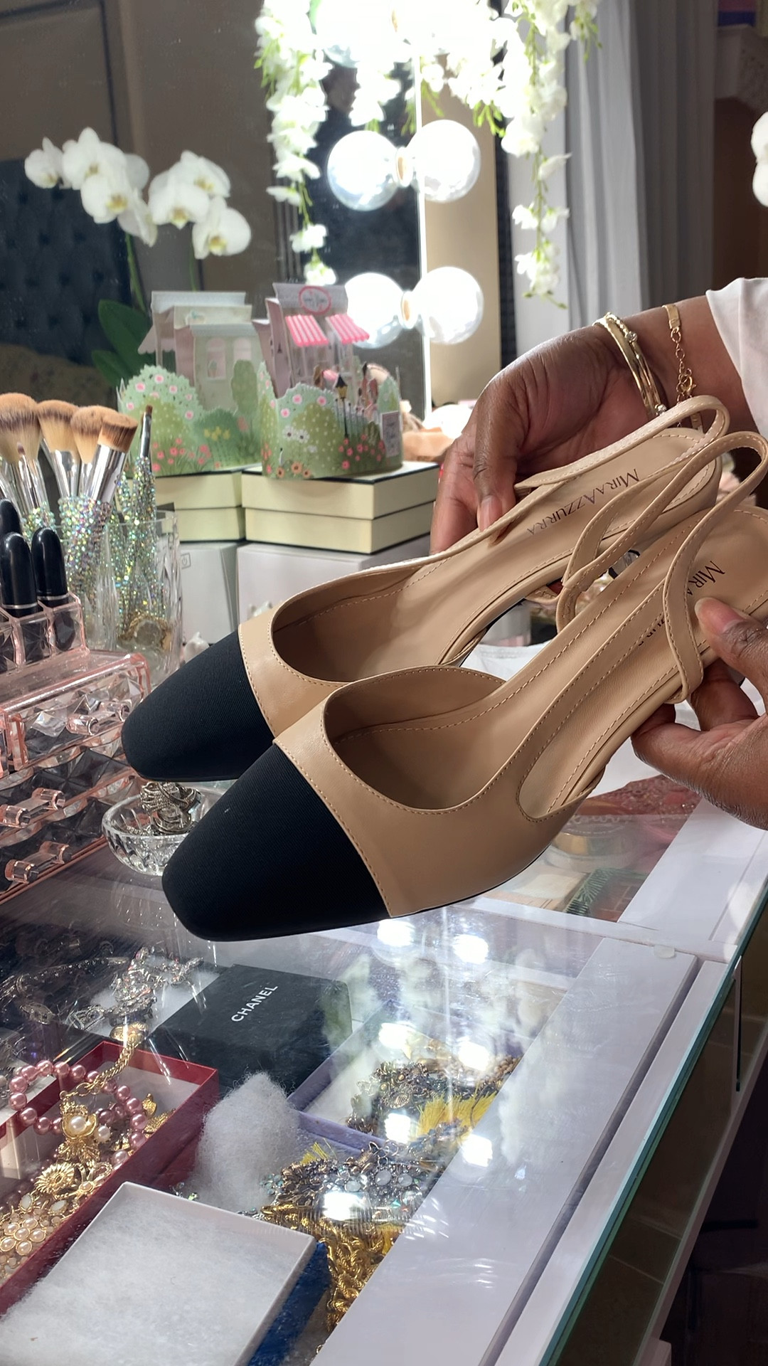 Chanel inspired Sling Back Pumps, Chunky heels and Jewelry to complete the look. 
😅Bougie on a budget! Get the look for less. 

#LTKFind #LTKsalealert #LTKstyletip