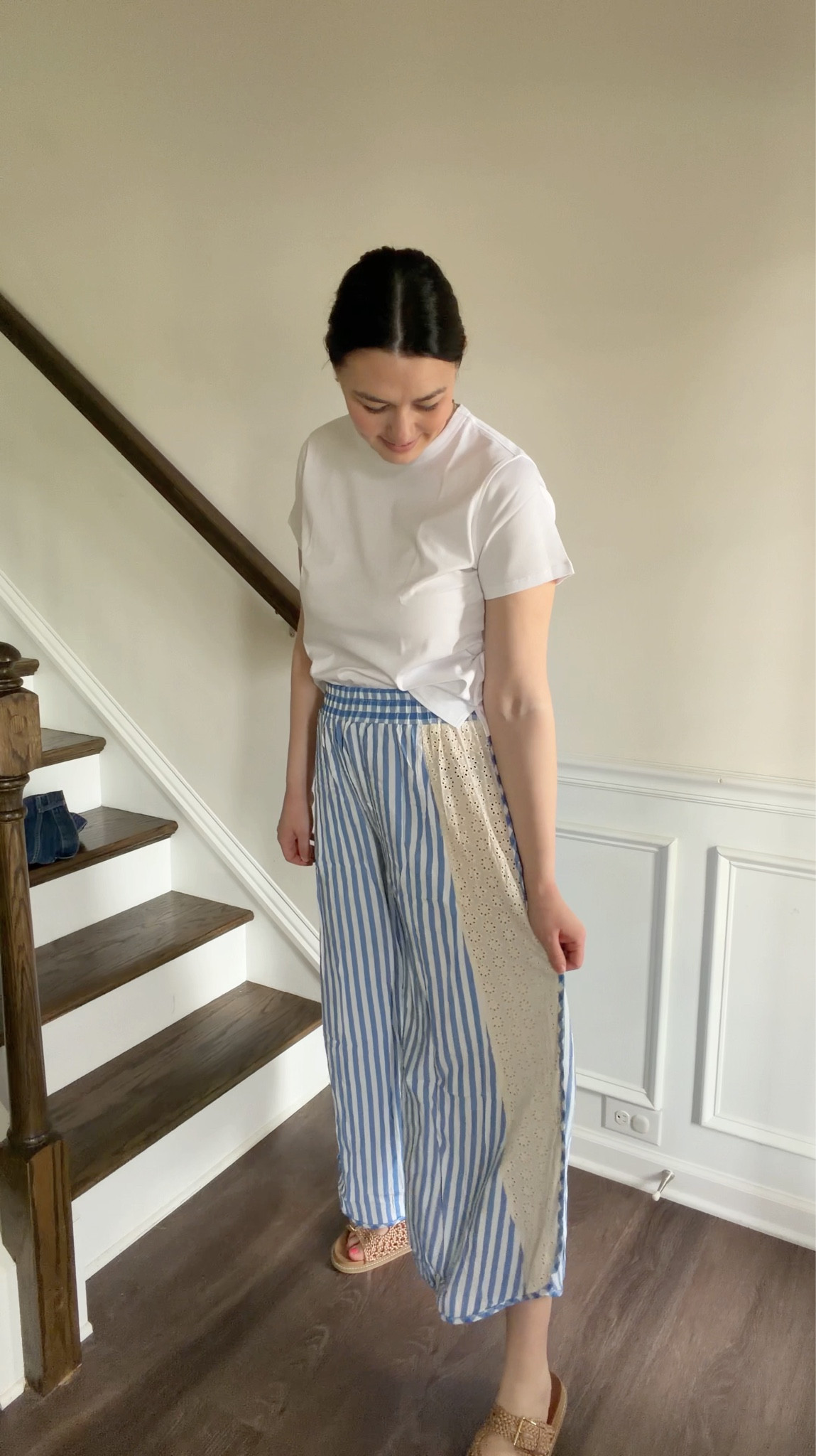 The most fun pants for Spring & Summer!

Lightweight, flowy, and wide leg! Perfect pants for a summer outfit, beach vacation, etc! So easy to dress up or down! 

Comes in tons of color options! Wearing my normal size medium in the blue color  Super stretchy elastic waistband perfect for postpartum and bump friendly too!

Side detail is slightly see through (wear nude undies!)

I sized up one in this white crew neck tshirt (wearing large). Not see through and perfect closet staple!



#LTKMidsize #LTKootd #LTKTall