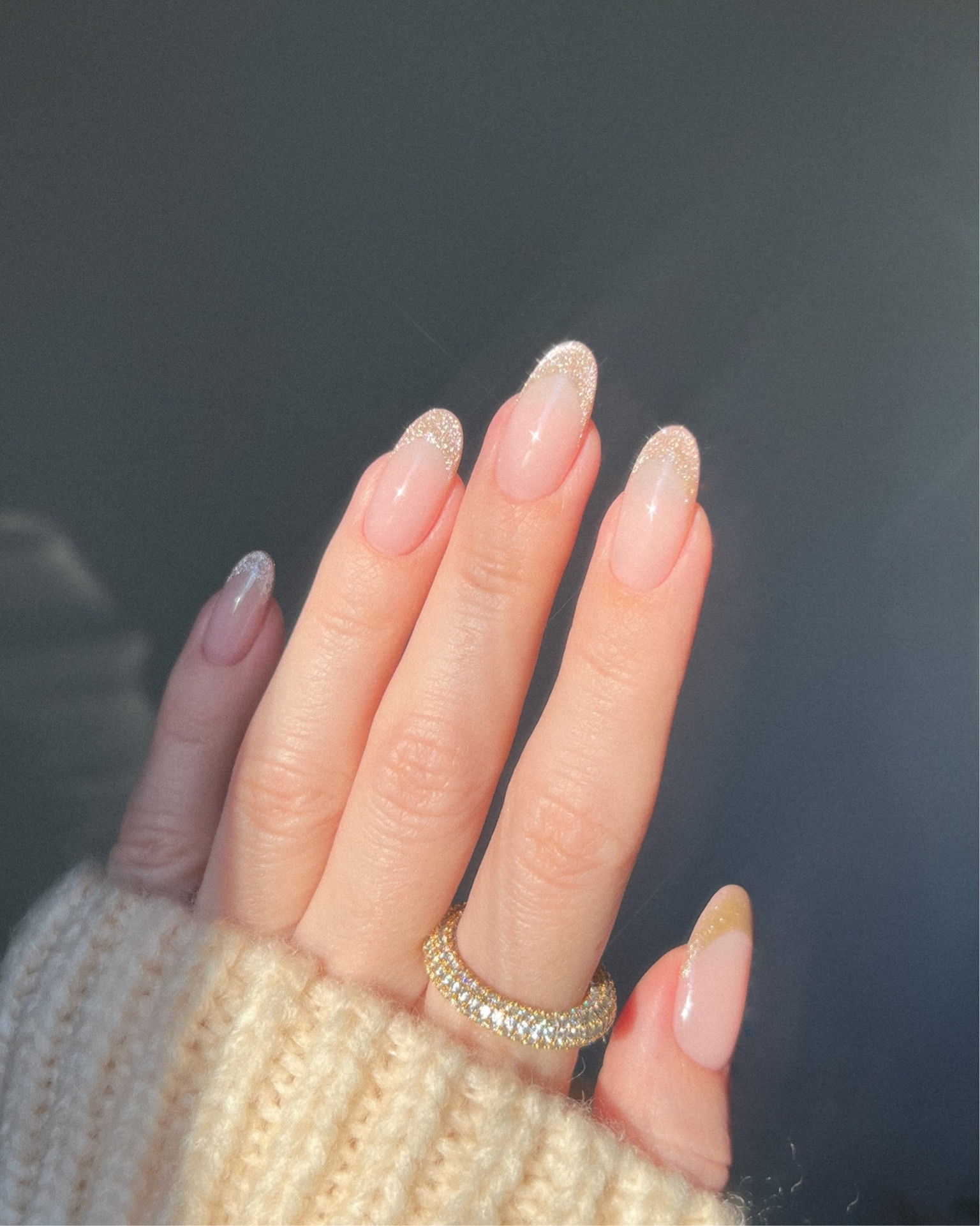 Minimal and classy for Christmas ✨🤍 

ICEGEL 1271 or Meet Across 61

#LTKHoliday #LTKbeauty #LTKstyletip