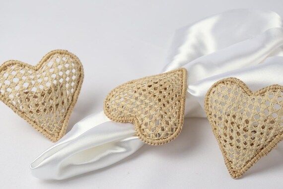 Big Heart Iraca Napkin Ring  100% handmade | Etsy | Etsy (US)