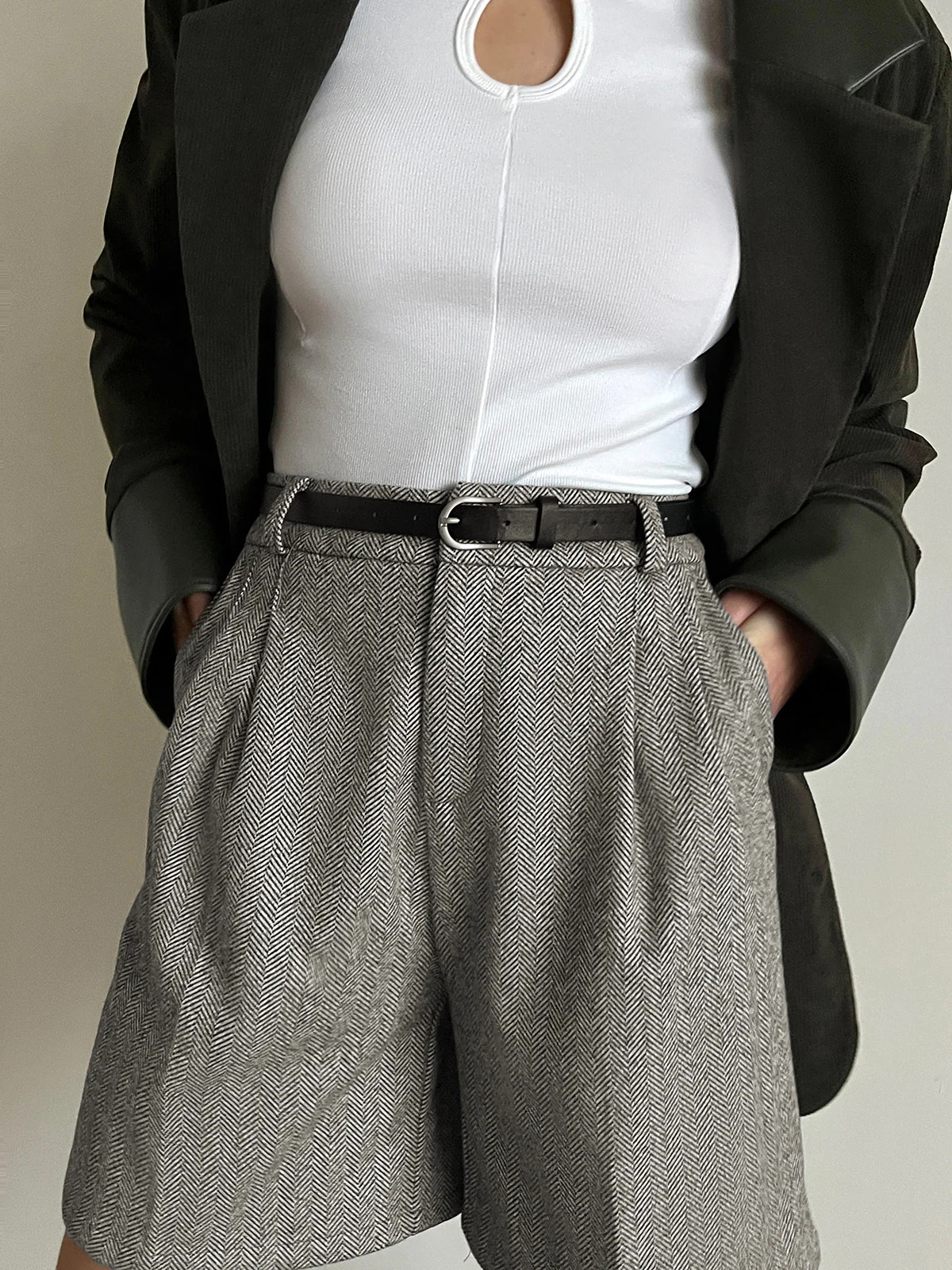 Chevron Tweed Belted Knee Shorts | Commense