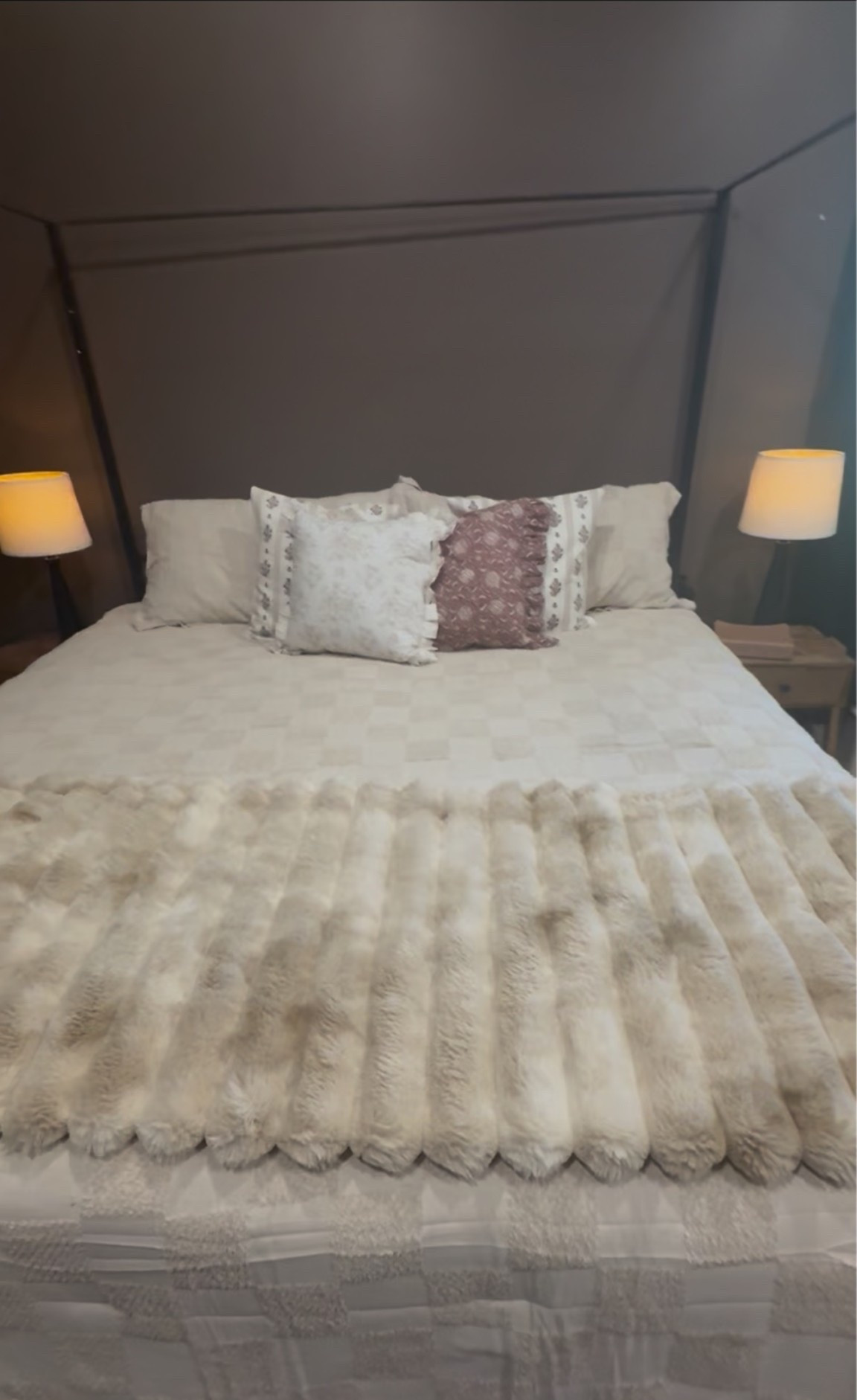 This bedspread is too cute to gate keep

#LTKHome #LTKmomlife #LTKdayinmylife