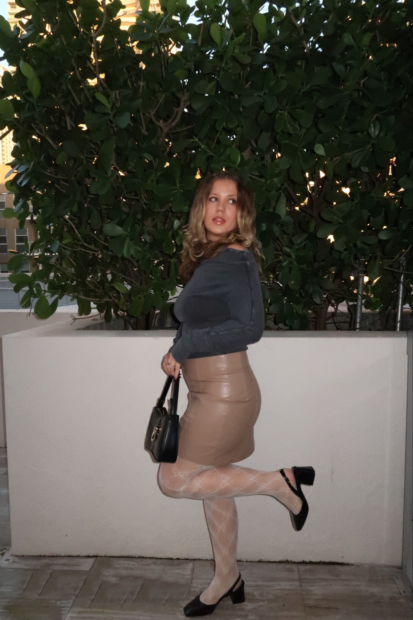 the perfect bow tights for Valentine’s Day or to spice up your winter outfits🎀🤍

#LTKMostLoved #LTKstyletip #LTKSeasonal