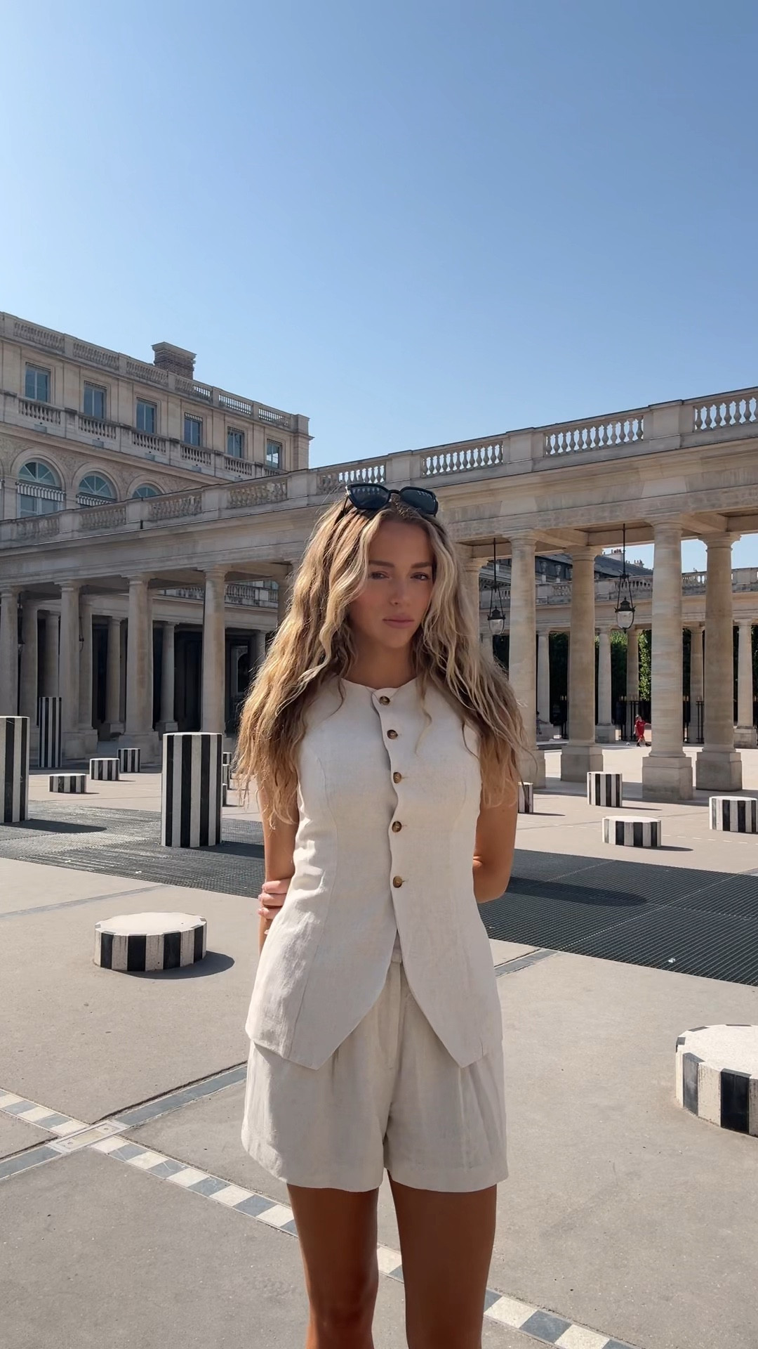 Classic style will always be an it girl thing💅 #classy #classic #linen #peppermayo #paris #summer #fall #backtoschool #set 

#LTKVideo #LTKBacktoSchool #LTKTravel