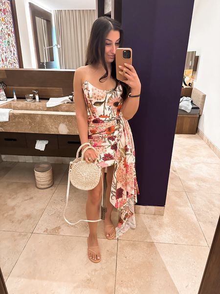 Mexico vacation outfit night ✌🏽
This dress is so fun and flirty for vacay!! 🌸 🌺 obsessed with the floral print, satin material, and the little tail! It’s even more gorgous in person and I had a lot of compliments and questions on it!!


Mexico night out, Mexico outfit, vacation outfit, anniversary trip, spring break look, vacation dress, spring break outfits, travel look, night out outfit, Katie may, revolve, new arrival, Mexico dress

#LTKstyletip #LTKtravel