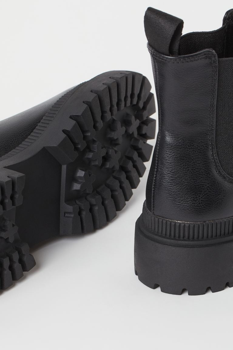Chelsea Boots | H&M (US + CA)
