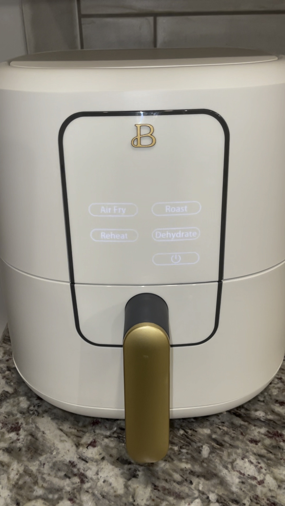 ✨ This Air Fryer is a Lifesaver 🔥🔥

#LTKfindsunder100 #LTKhome #LTKVideo