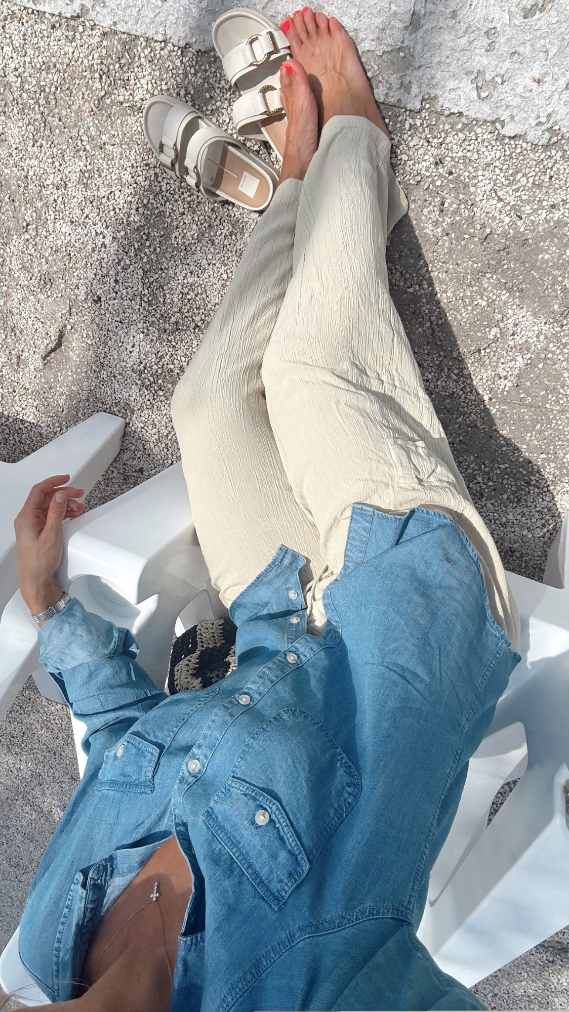 LOVE this chambray top + linen cargos! Wearing a small in both! 

#LTKSwim #LTKTravel #LTKFindsUnder50