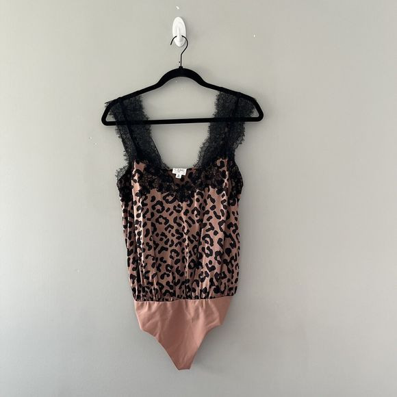 Cami NYC the Lauren Silk Leopard Print Bodysuit Pink Size Medium | Poshmark