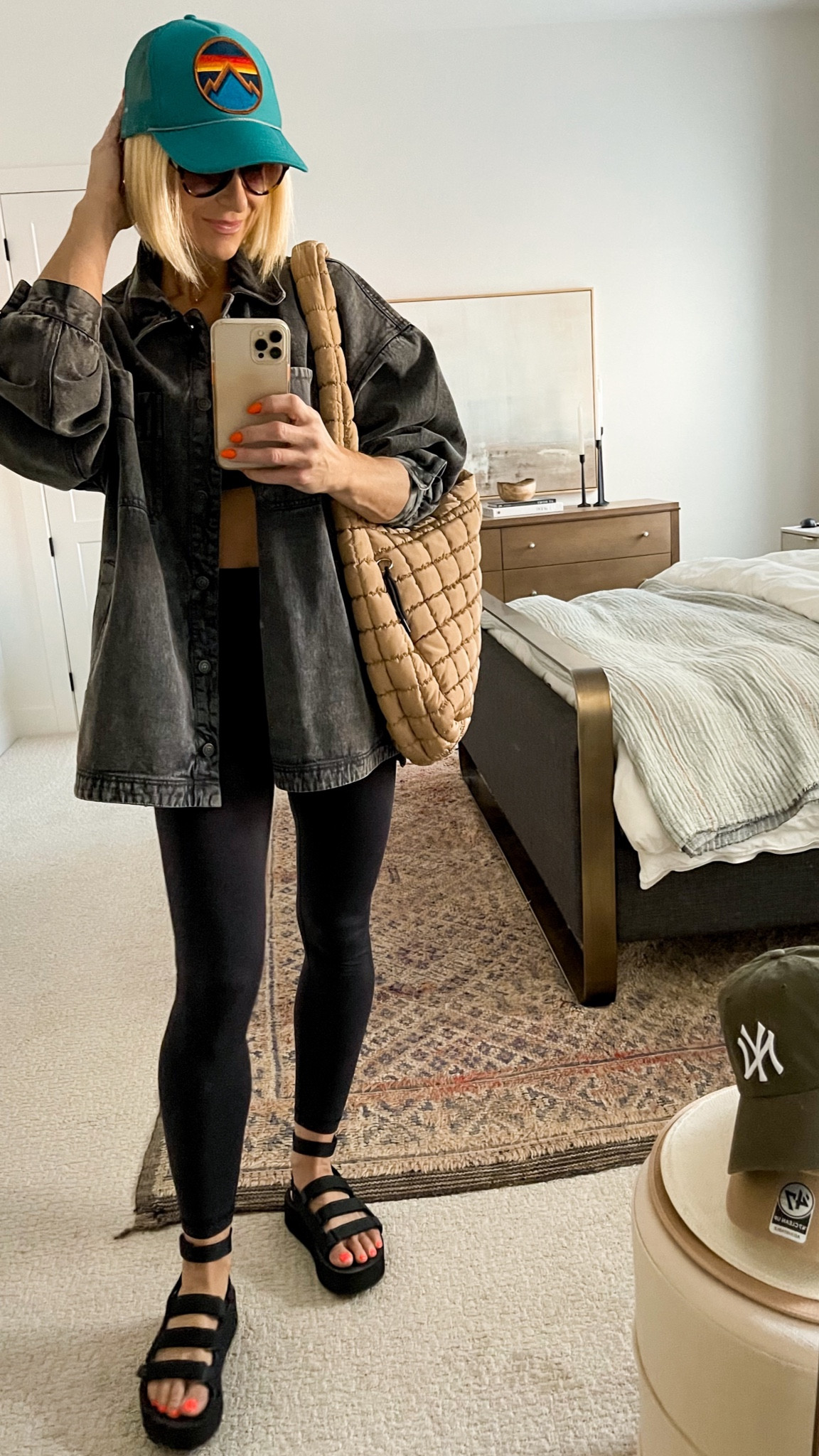 Casual, athleisure pieces I love and wear over and over.


#LTKfitness #LTKGiftGuide #LTKSeasonal